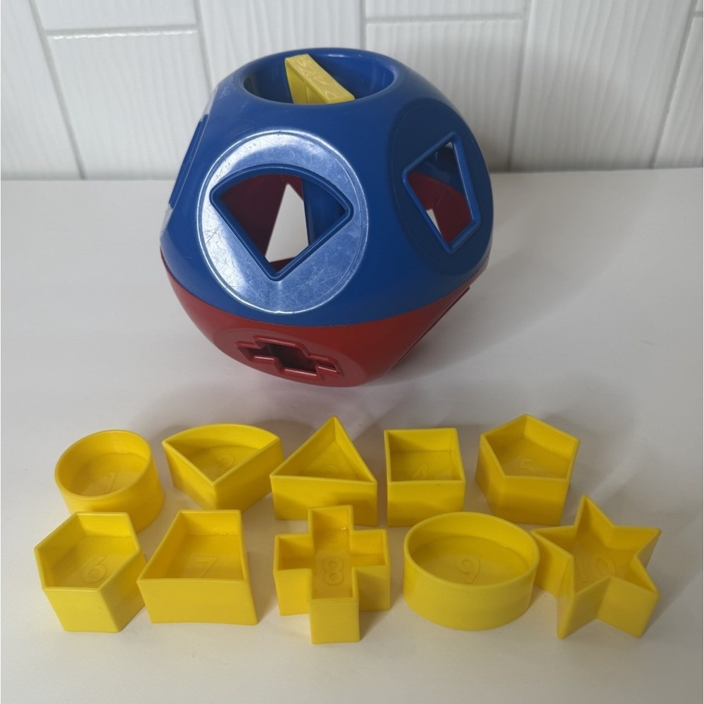 1968 Vintage Tupperware Red Blue Yellow Toy Shape O Ball COMPLETE Ball/10 shapes